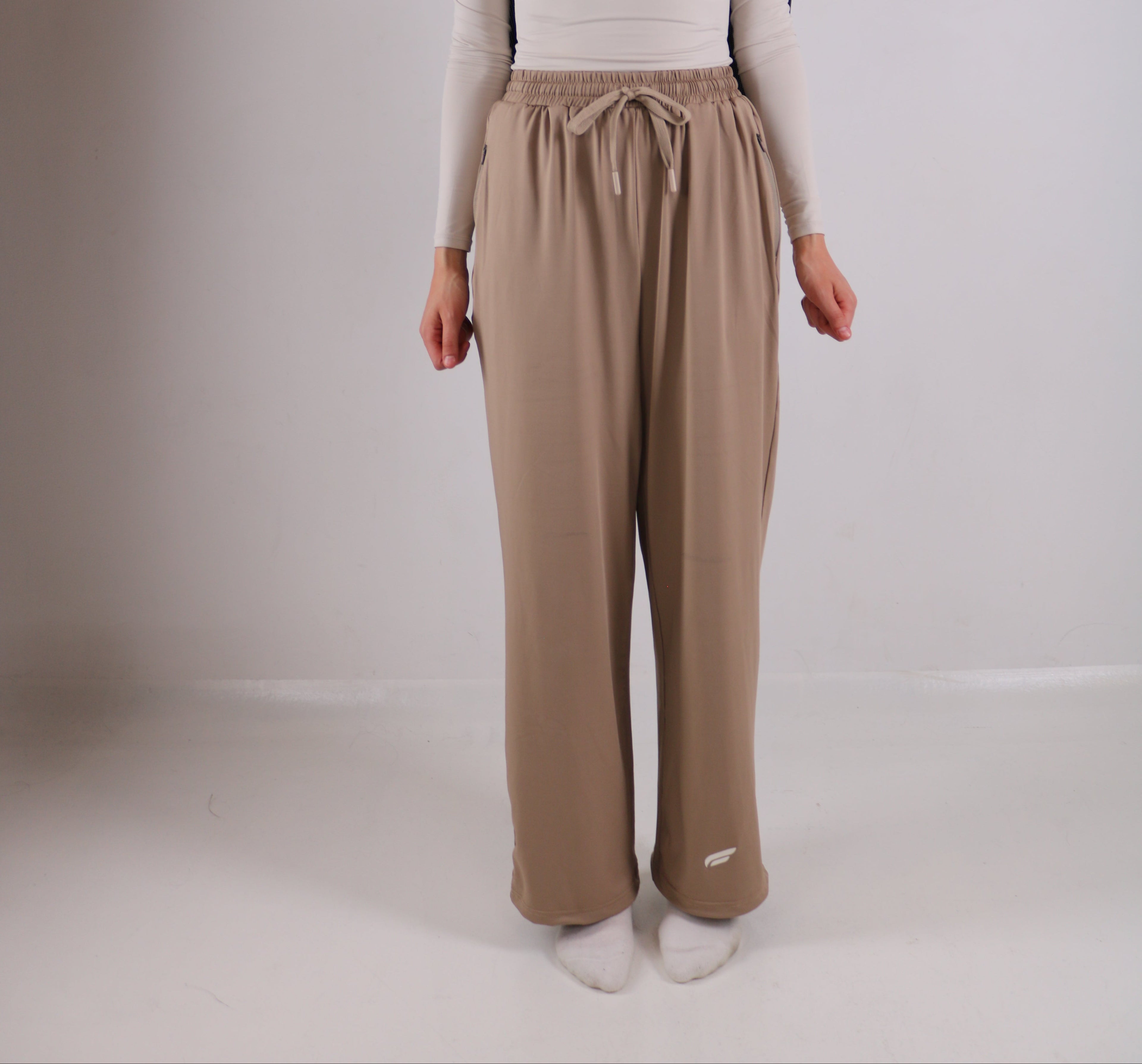 Essential Adjustable Wide-Leg pants